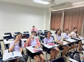 18. โครงการพัฒนาทักษะด้านภาษาอังกฤษ สำหรับนักศึกษาครู ชั้นปีที่ 3